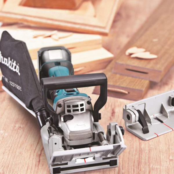 Slika proizvoda Makita Aku kekserica 18V (DPJ180Z)